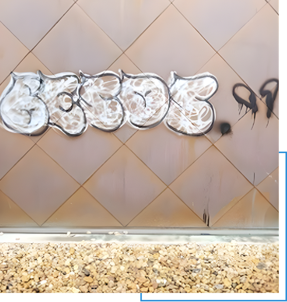 Sandblasting Dev 9 Graffiti removal professional at work4